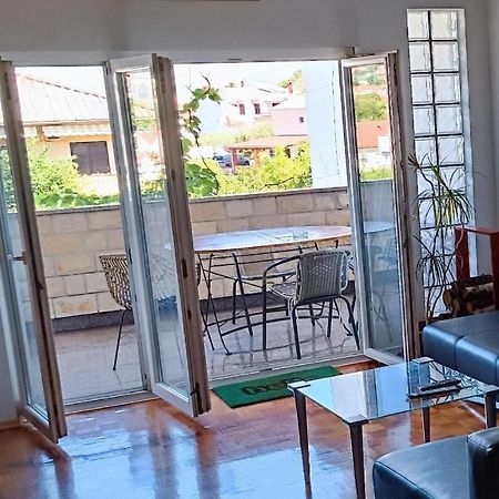 Apartment Tin Krk Town Exterior photo